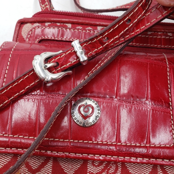 Brighton Red Heart Canvas Leather Crossbody Carry All Wallet Bag Tri Fold - Picture 13 of 16